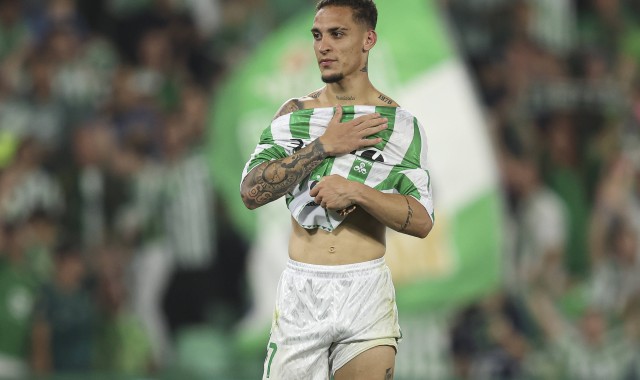 颤抖吧！阿斯：安东尼对阵莱万特将会首发 但4个月没踢球状态未知