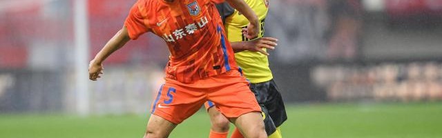 开云Kaiyun官网入口-3将11年后再随泰山夺冠 郑铮处子赛季出道即巅峰