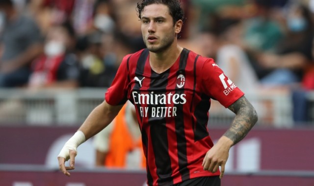 迪马济奥：卡拉布里亚接受帕纳辛奈科斯3年合同，即将自由身加盟